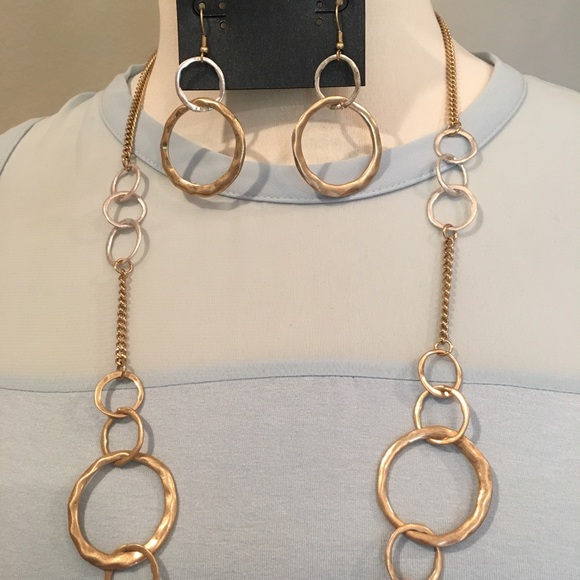 Studio Select Necklace and earring set - Picture 3 of 3